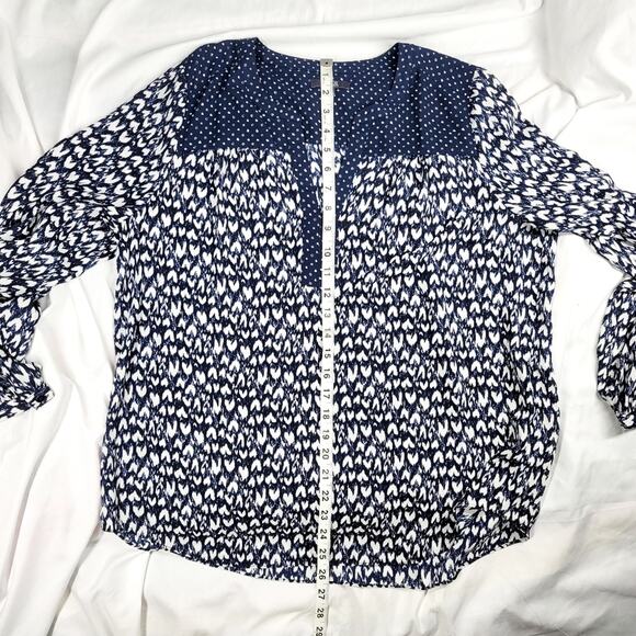 NYDJ blue split neck heart peasant challis blouse with contrasting yoke size M - Picture 5 of 11